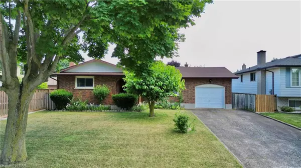 St. Catharines, ON L2M 7G5,24 Shade Tree Crescent