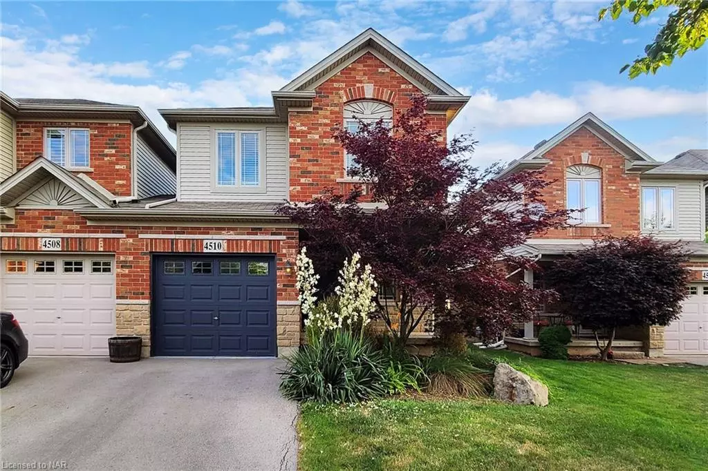 Beamsville, ON L0R 1B3,4510 Comfort Crescent