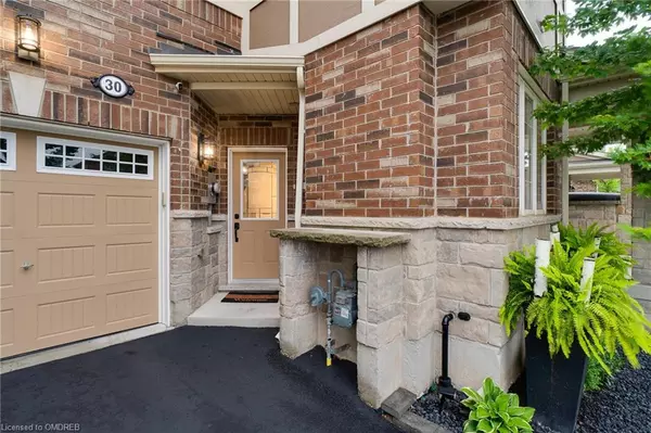 Waterdown, ON L8B 1V7,22 Spring Creek Drive #30