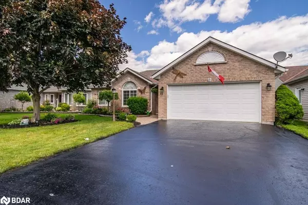 Brighton, ON K0K 1H0,53 Applewood Drive