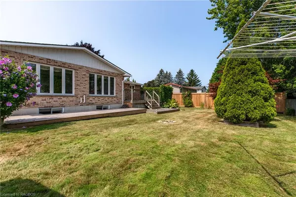 Kincardine, ON N2Z 1X4,433 Highland Drive