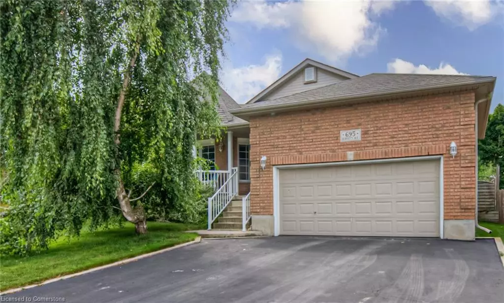 Cambridge, ON N1T 1P1,695 Burnett Avenue