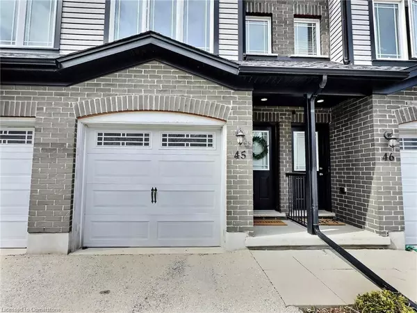 Cambridge, ON N3C 0G4,12 Poplar Drive #45