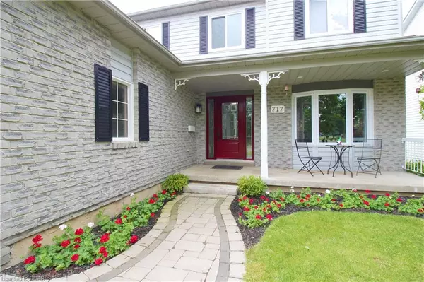 Fergus, ON N1M 3M9,717 Campbell Avenue