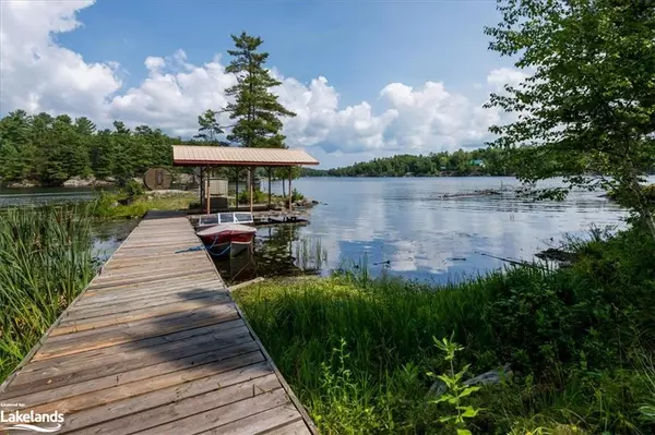 Coldwater, ON L0K 1E0,70547 Severn River Shore