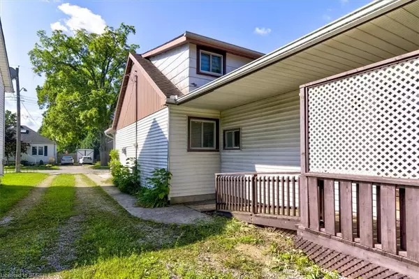 Delhi, ON N4B 1L7,79 Sovereen Street