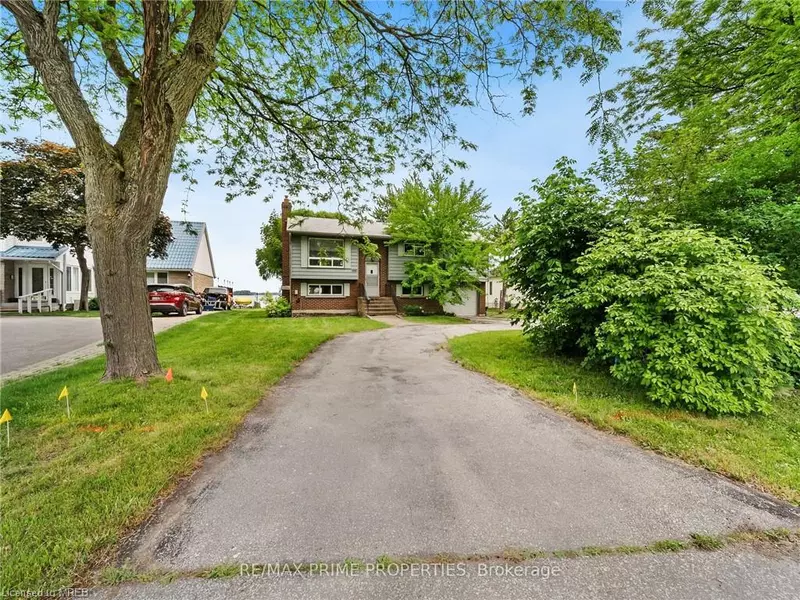 691 Glen Crescent, Orillia, ON L3V 6R2