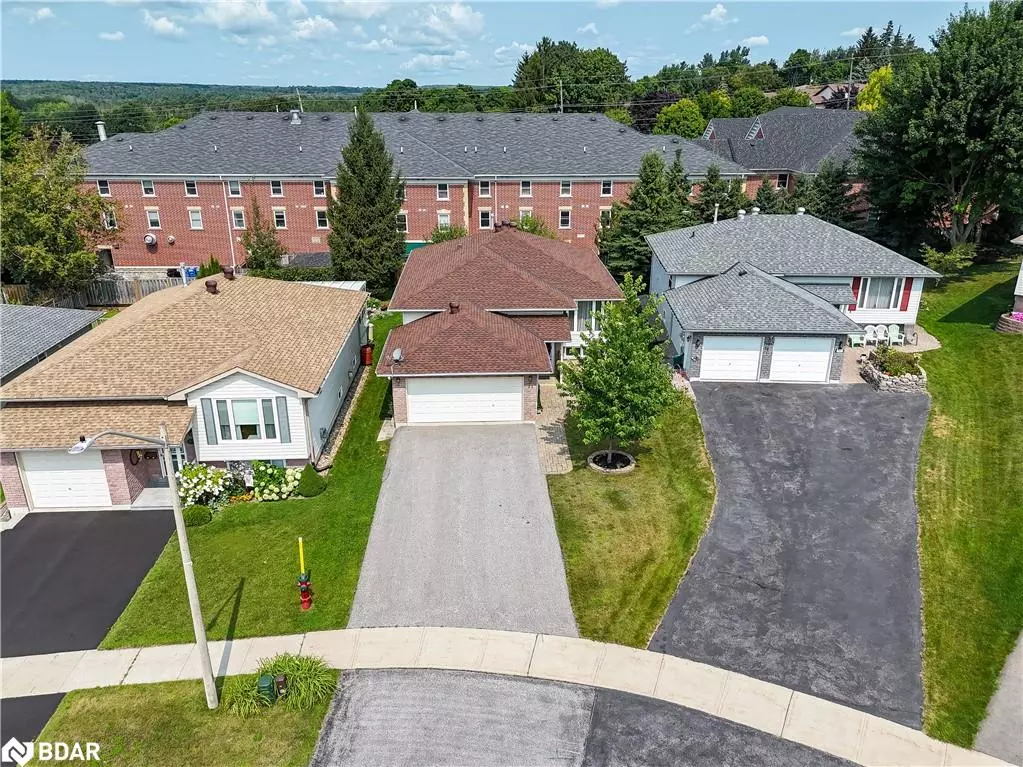 Orillia, ON L3V 8A9,32 Jordon Crescent