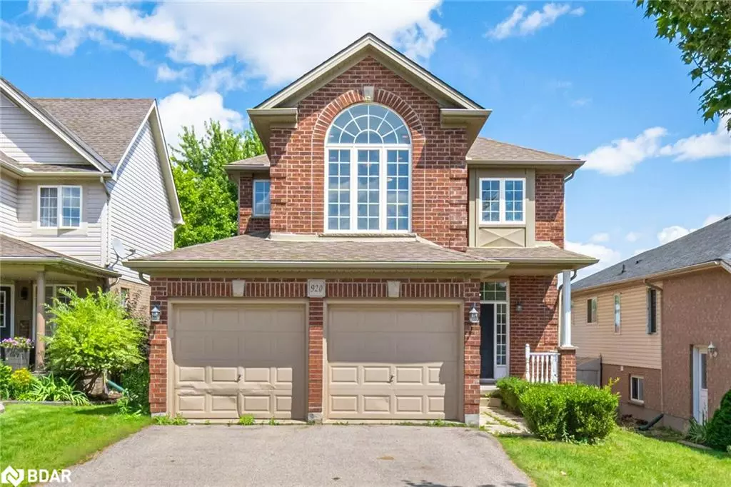 London, ON N6K 4W1,920 Cresthaven Crescent