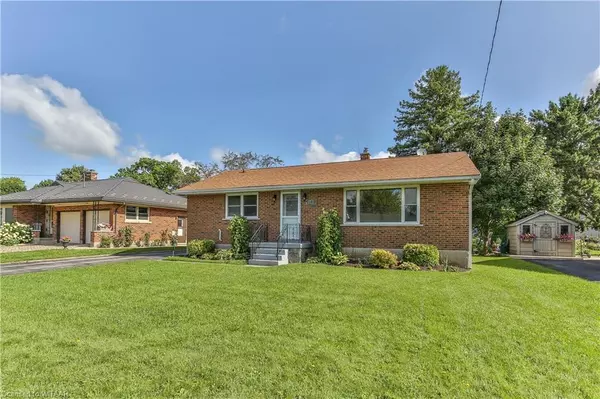 Stratford, ON N5A 1M4,148 Woods Street