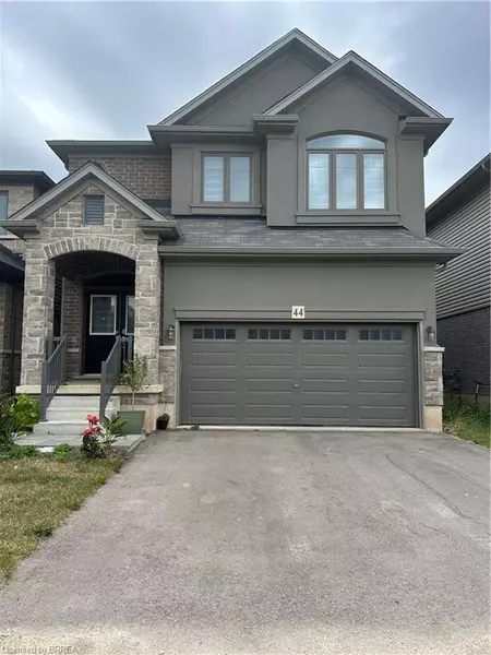 44 Amos Avenue, Brantford, ON N3T 0K4