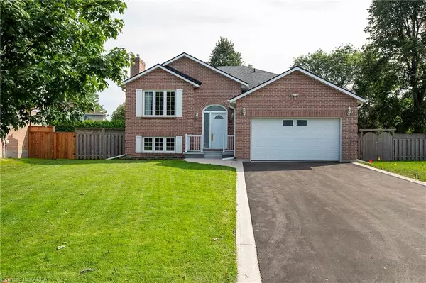 Kingston, ON K7K 6M7,28 Chartwell Crescent