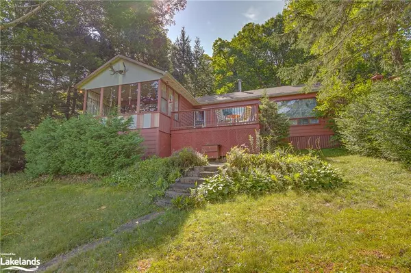 1072 Menominee Lake Road, Lake Of Bays, ON P0B 1A0