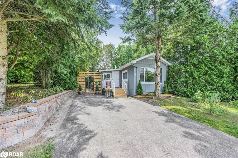 3 Bensley Drive, Oro-medonte, ON L3V 6H1