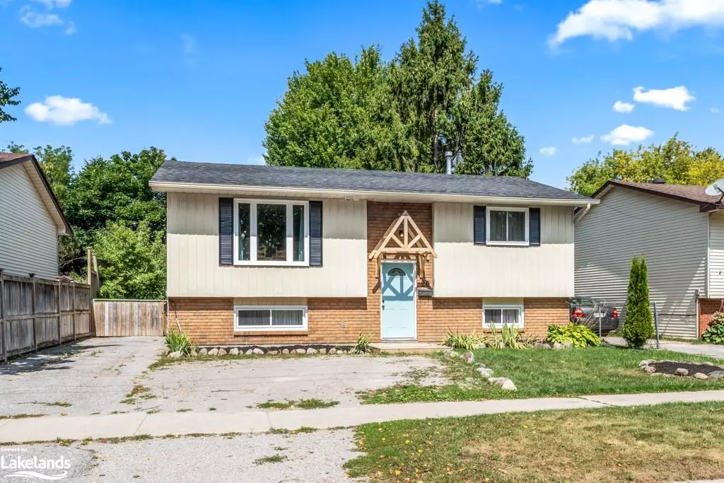 Orillia, ON L3V 7K2,20 Shannon Street