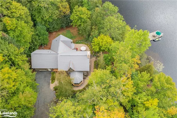 Lake Of Bays, ON P1H 2J6,1061 Wallington Lane #2