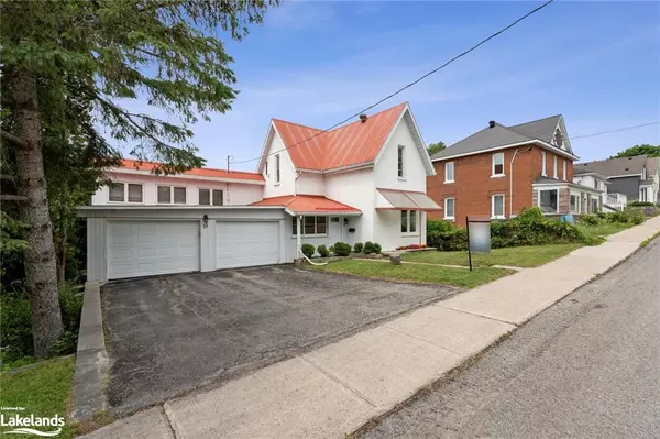 Penetanguishene, ON L9M 1N1,51 Robert Street W