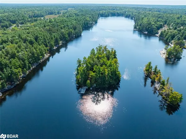 The Archipelago, ON P0G 1G0,431 Healey Lake Water Drive