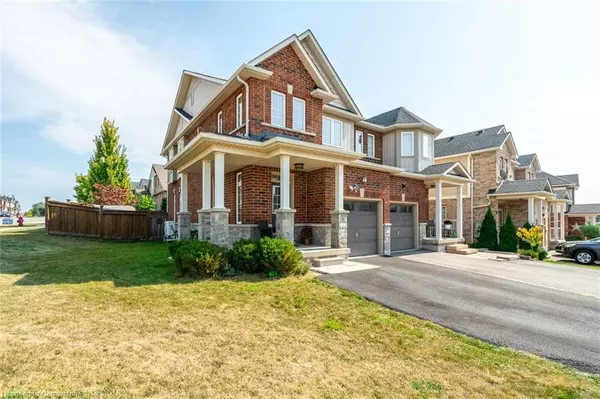 Waterdown, ON L8B 0R3,82 Cole Street