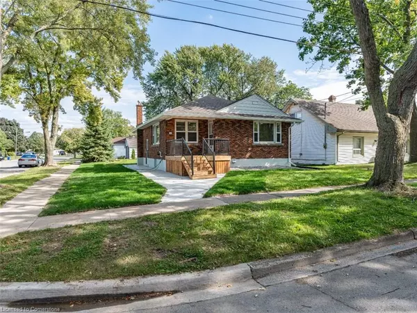 24 Cameron Avenue #UPPER, Welland, ON L3B 1K2