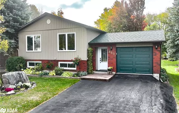 Orillia, ON L3V 6R5,445 Mooney Crescent