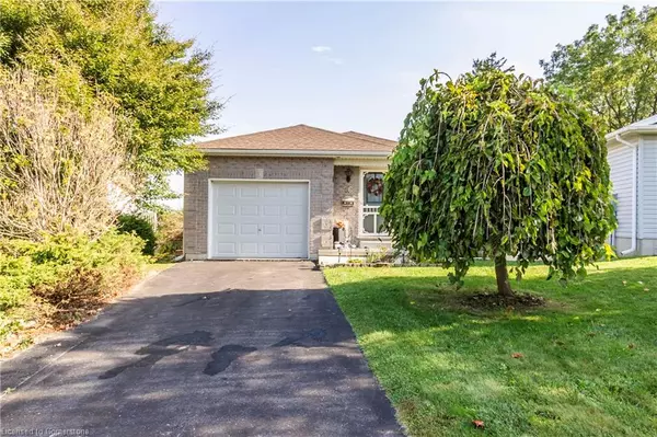 36 Rossiter Road, Ingersoll, ON N5C 4E1