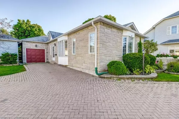 Mount Hope, ON L0R 1W0,192 Silverbirch Boulevard