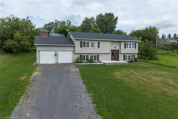 23 Bayview Drive, Napanee, ON K7R 3K8