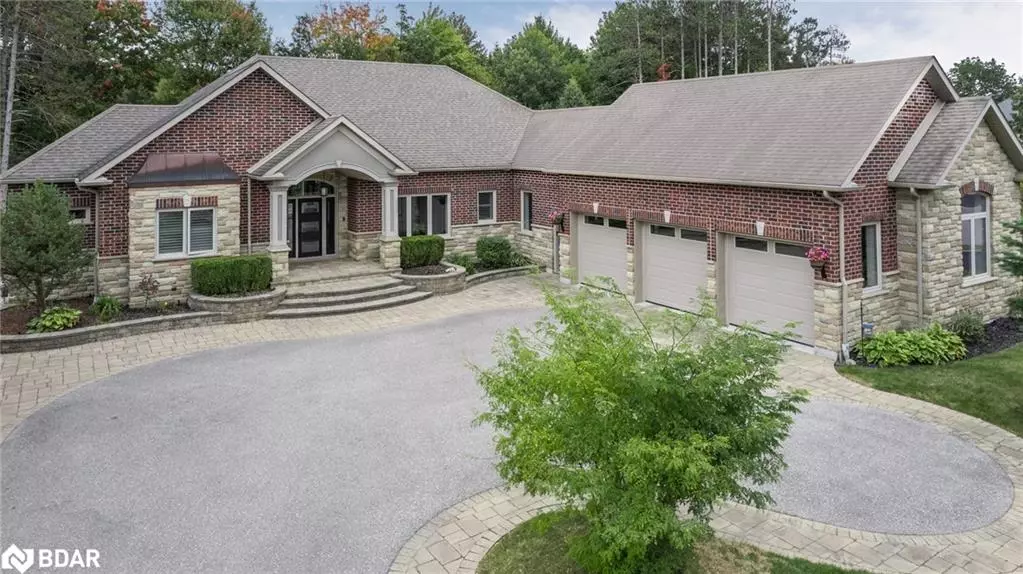 36 Lilac Lane, Midhurst, ON L9X 0N4