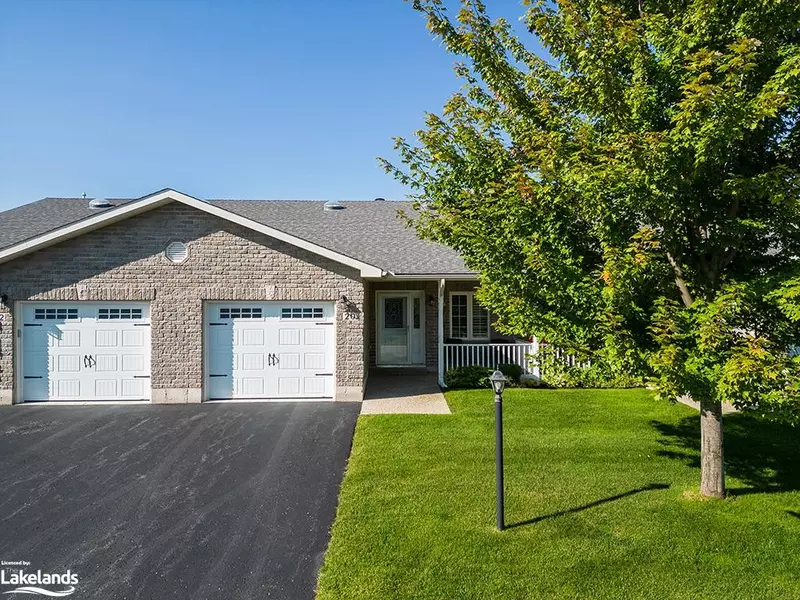 20 Chestnut Lane, Wasaga Beach, ON L9Z 0G4