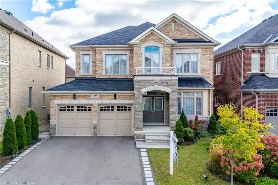 39 Avanti Crescent, Waterdown, ON L8B 1W7