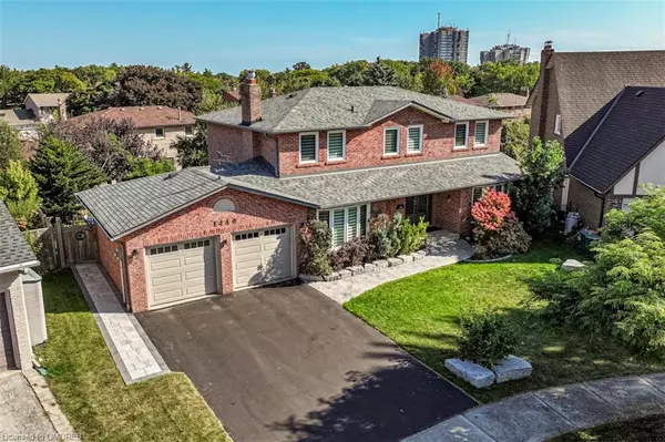 Oakville, ON L6H 3J6,1440 Ivy Court