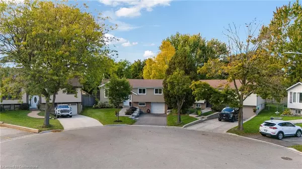 Burlington, ON L7P 3L5,2376 Cayuga Court