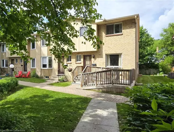 Dundas, ON L9H 3G7,42 Brock Street S #5