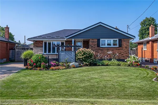 Grimsby, ON L3M 2H3,5 Lorne Avenue