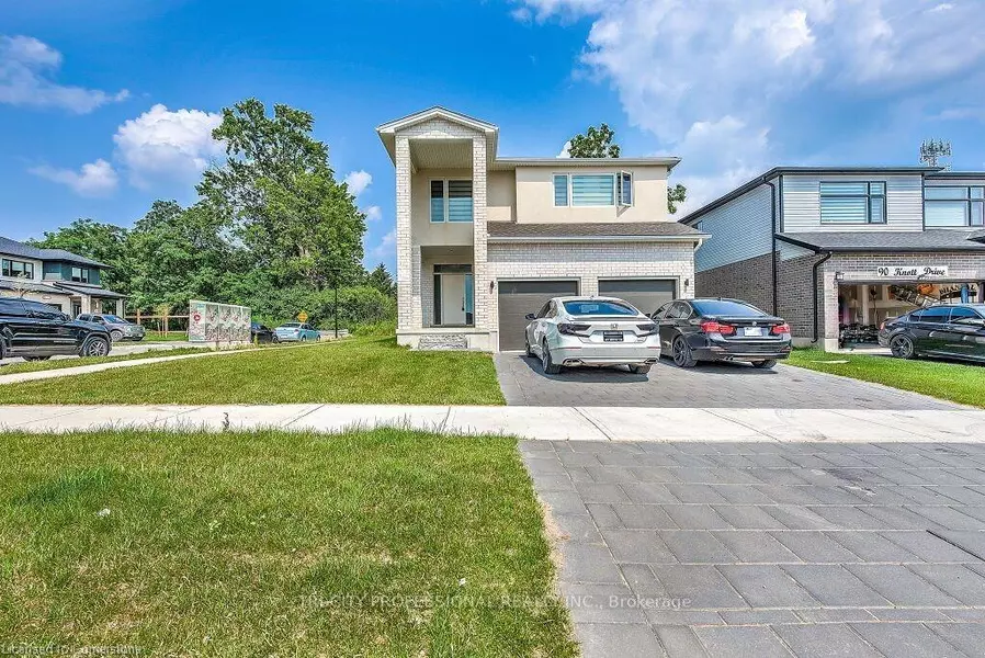 84 Knott Drive, London, ON N6L 1K3