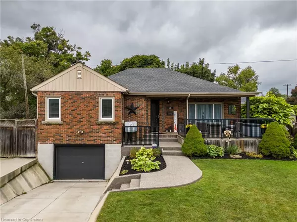 18 Irving Place, Hamilton, ON L8T 3R3