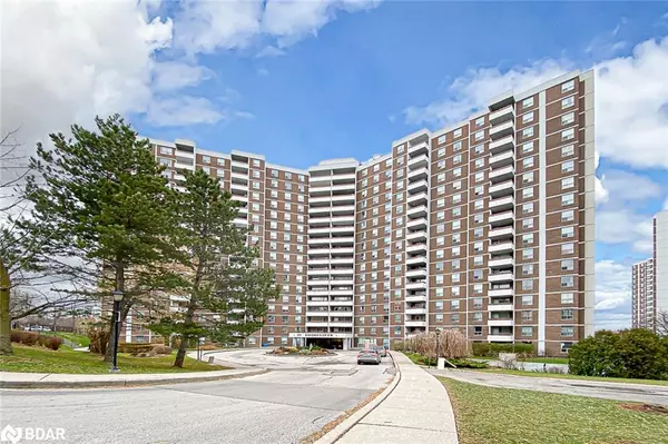 10 Edgecliff Golfway #314, North York, ON M3C 3A3