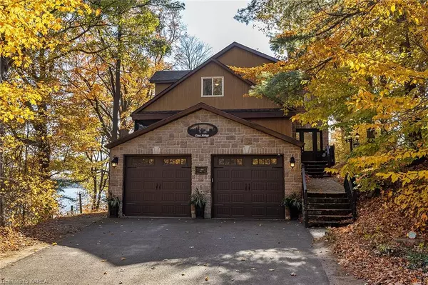 4216 Pine Ridge Drive, Verona, ON K0H 2W0