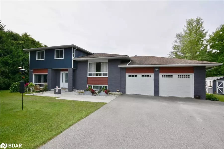 4653 Daniel Street, Ramara, ON L3V 0M9