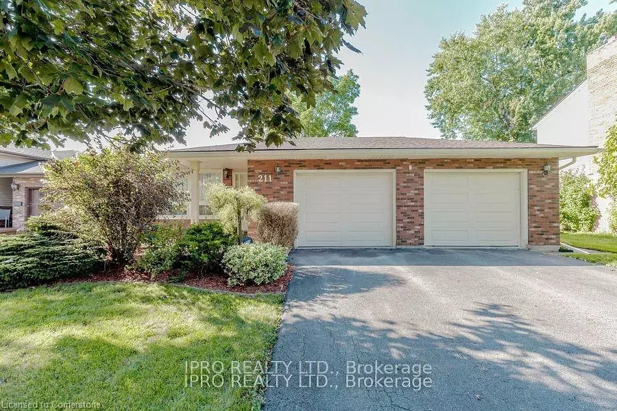 211 Leaside Drive, Welland, ON L3C 6N4