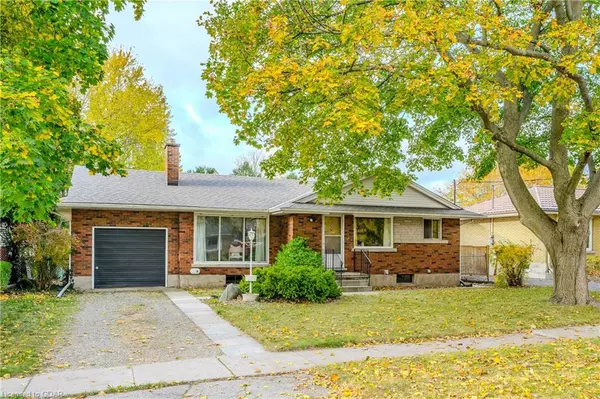 Guelph, ON N1E 3Y4,10 Pine Drive