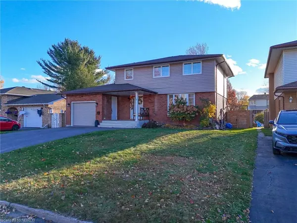 19 Kodiak Crescent, North Bay, ON P1A 3S8