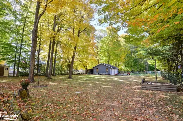 Gravenhurst, ON P1P 1M9,405 Muskoka Beach Road