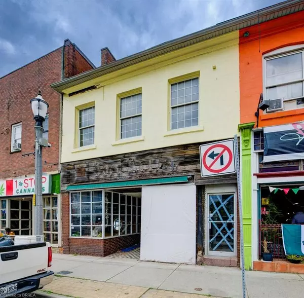 36 Norfolk Street S, Simcoe, ON N3Y 2V9