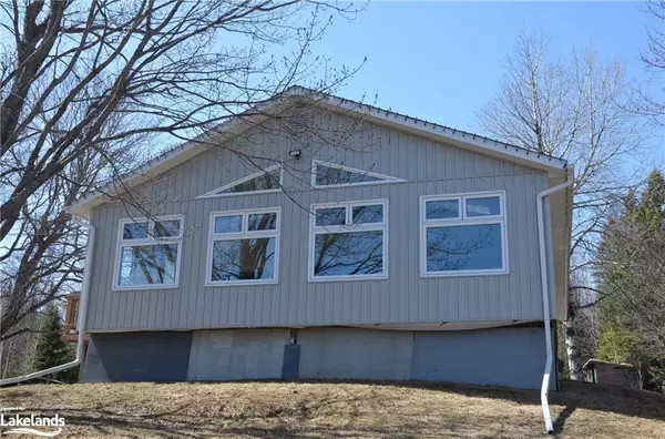 142 Hillside Road, Bancroft, ON K0L 1C0