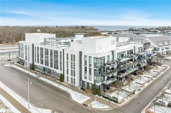 Innisfil, ON L9S 0L9,241 Sea Ray Avenue #305