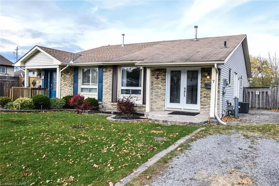 7 Dianne Drive, St. Catharines, ON L2P 3R7