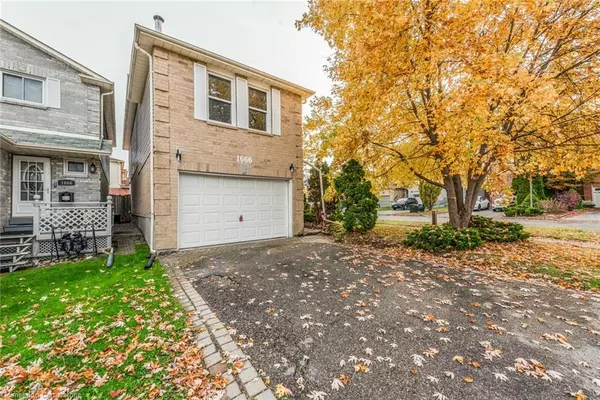 1666 Mcbrady Crescent, Pickering, ON L1X 2A6