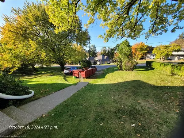 Cambridge, ON N3H 4R6,111 Riverbank Drive N